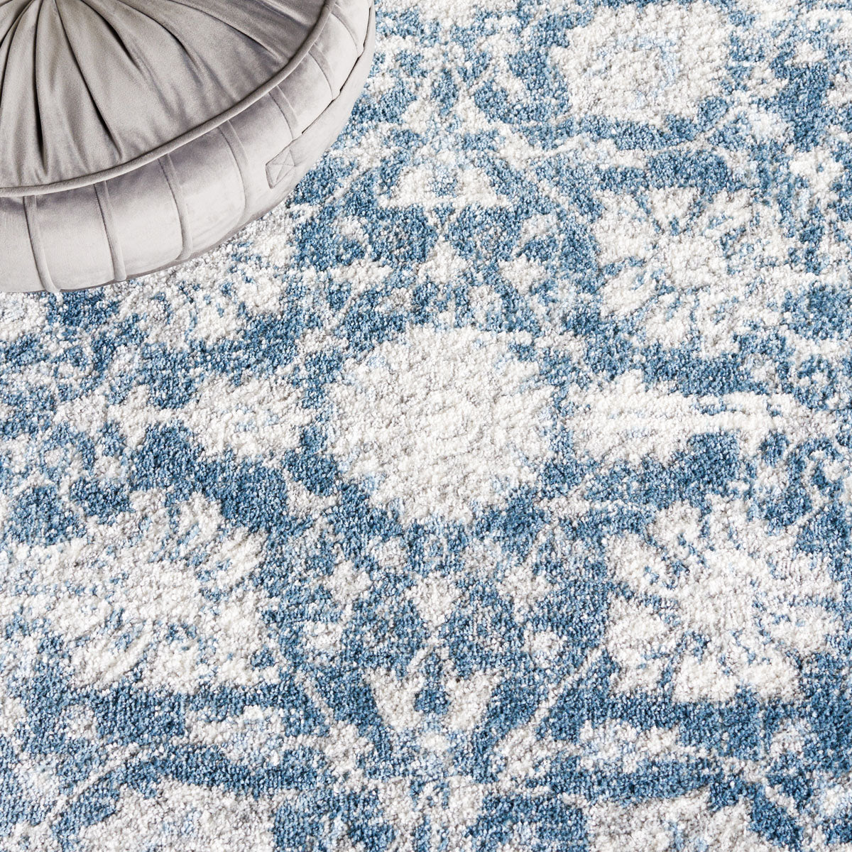 Layla 101 Rug | Safavieh - LAY101