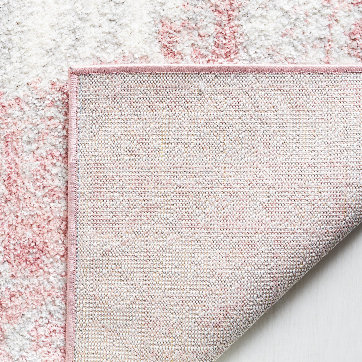 Layla 104 Rug | Safavieh - LAY104